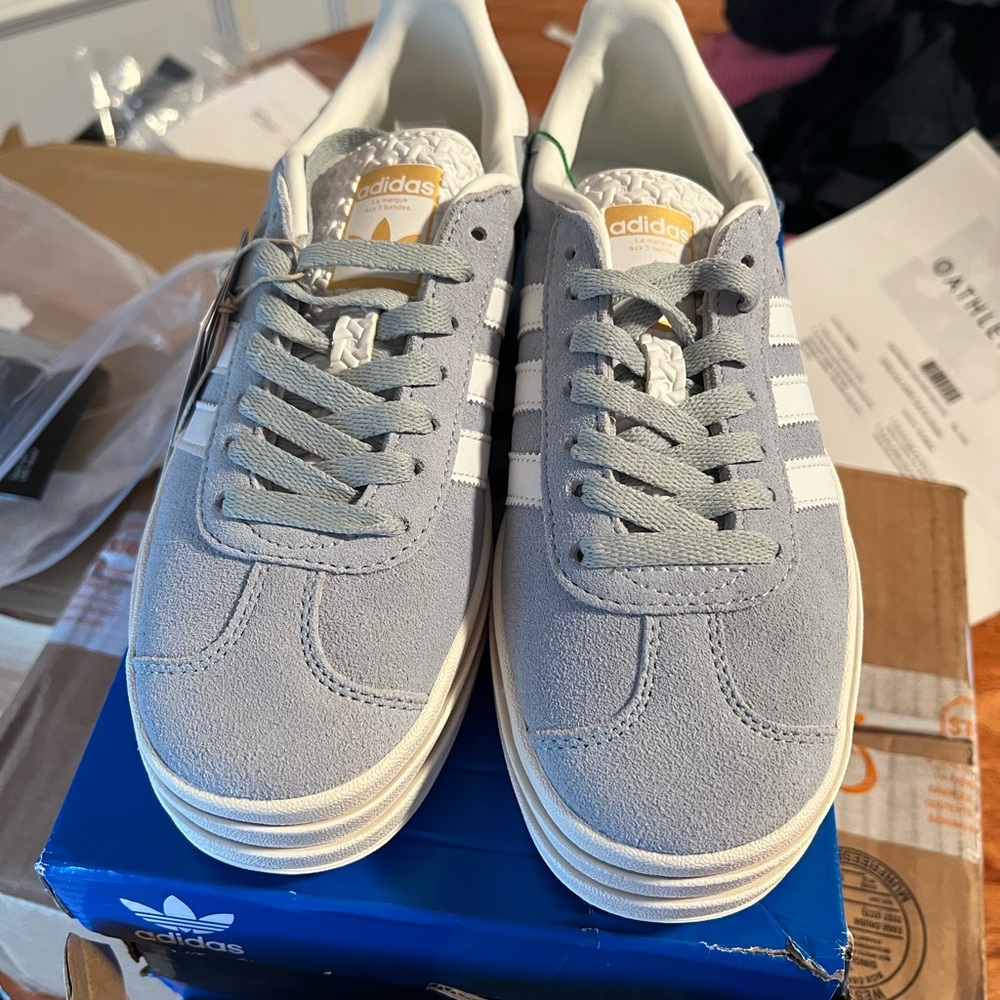 Brand New never worn Adidas Gazelle platform sneakers in light blue.